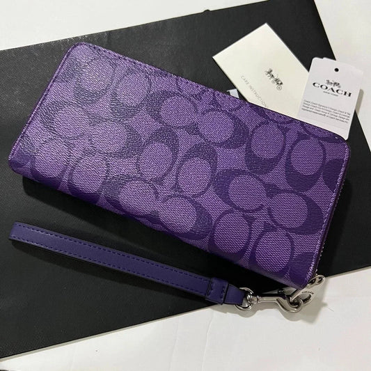 COACH Long Round Zip Wallet with Strap Purple Signature C4452 outlet F/S New US!